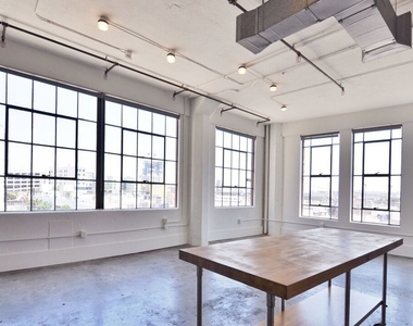 315 E 8th Street - Photo Thumbnail 1