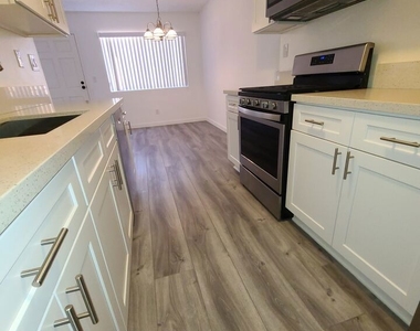 5263 Corteen Place - Photo Thumbnail 7
