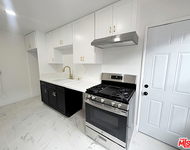 2416 Boone Avenue - Photo Thumbnail 5