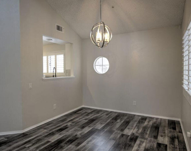 3119 Genoa Court - Photo Thumbnail 13