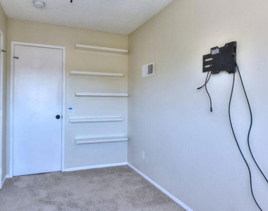 3119 Genoa Court - Photo Thumbnail 25