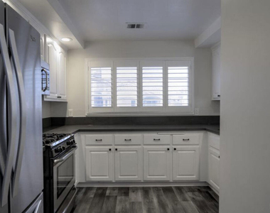 3119 Genoa Court - Photo Thumbnail 8