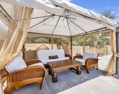 10109 Gloria Avenue - Photo Thumbnail 23