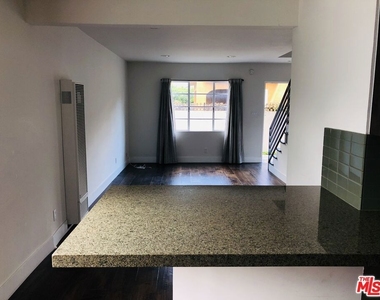 6207 Banner Avenue - Photo Thumbnail 2