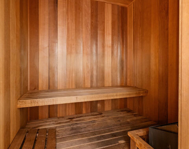 575 S Barrington Avenue - Photo Thumbnail 33