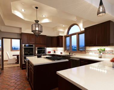 2131 Kew Drive - Photo Thumbnail 8