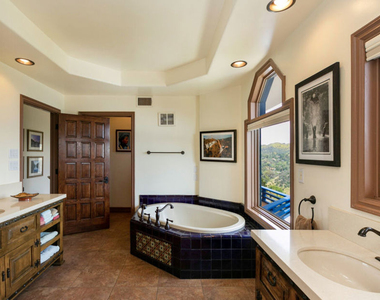 2131 Kew Drive - Photo Thumbnail 32