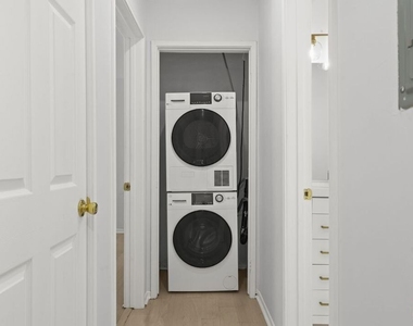 4900 Overland Avenue - Photo Thumbnail 13