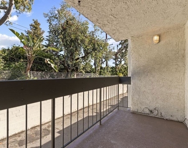 4900 Overland Avenue - Photo Thumbnail 11