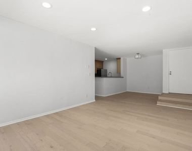 4900 Overland Avenue - Photo Thumbnail 8