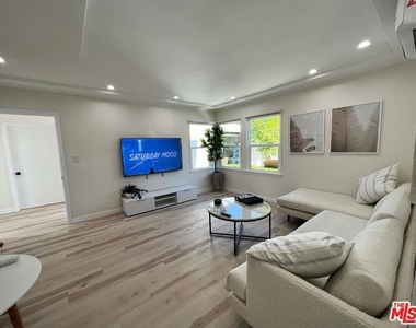 8757 Dorrington Avenue - Photo Thumbnail 2