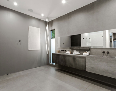 356 N La Jolla Avenue - Photo Thumbnail 19