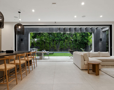 356 N La Jolla Avenue - Photo Thumbnail 3