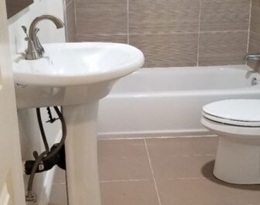 3582 S Budlong Avenue - Photo Thumbnail 14
