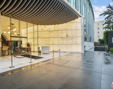 9000 W 3rd Street - Photo Thumbnail 2