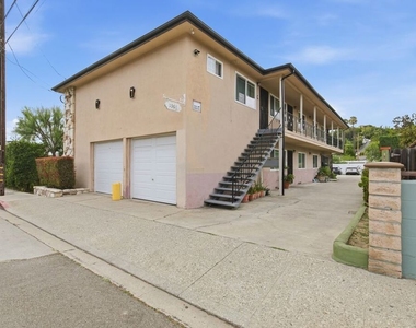 1361 Yosemite Drive - Photo Thumbnail 12