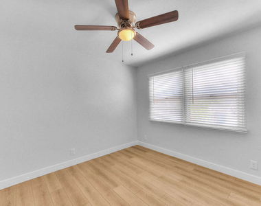 2820 Liberty Boulevard - Photo Thumbnail 13