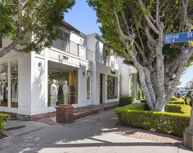 744 N Alfred Street - Photo Thumbnail 44