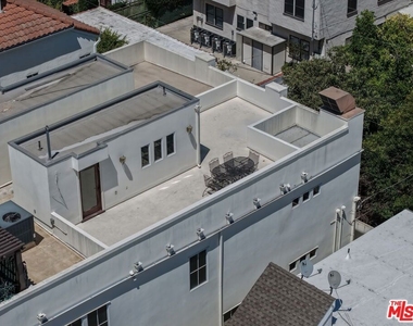 744 N Alfred Street - Photo Thumbnail 49