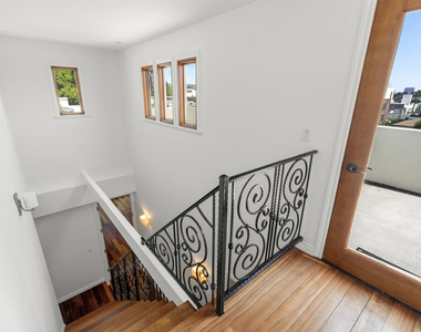 744 N Alfred Street - Photo Thumbnail 35