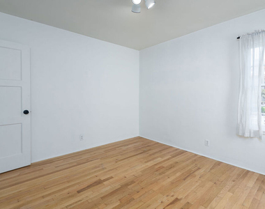 1133 26th Street - Photo Thumbnail 19