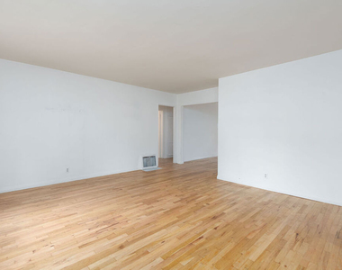 1133 26th Street - Photo Thumbnail 4