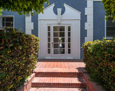 1133 26th Street - Photo Thumbnail 27