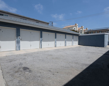 1133 26th Street - Photo Thumbnail 24