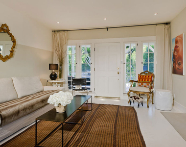 9052 Harland Avenue - Photo Thumbnail 7