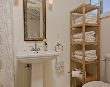 9052 Harland Avenue - Photo Thumbnail 18