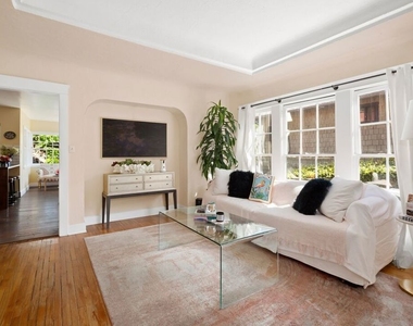 1722 Maltman Avenue - Photo Thumbnail 2