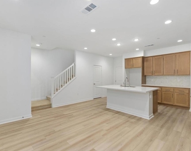 32336 Brunello - Photo Thumbnail 6