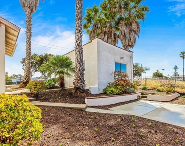 915 Civic Center Dr - Photo Thumbnail 24