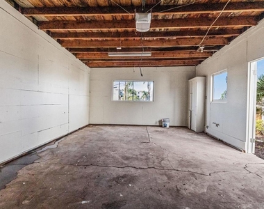 915 Civic Center Dr - Photo Thumbnail 21