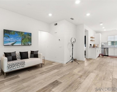 4374 Nautilus Way - Photo Thumbnail 2