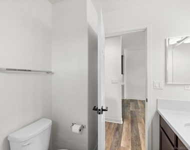 707 Magnolia Ave - Photo Thumbnail 13