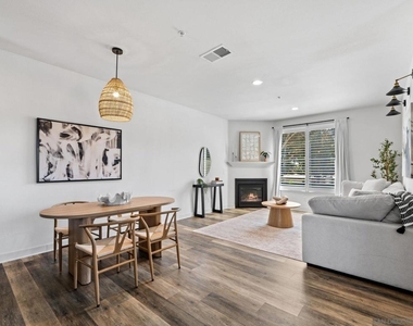 707 Magnolia Ave - Photo Thumbnail 5