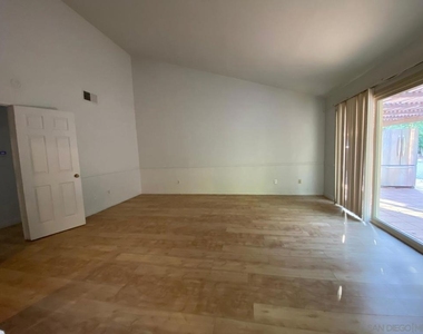 12592 Heatherfield Ln - Photo Thumbnail 28
