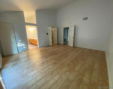 12592 Heatherfield Ln - Photo Thumbnail 27