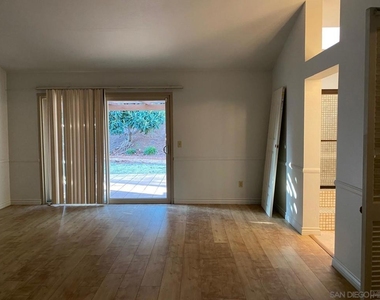 12592 Heatherfield Ln - Photo Thumbnail 31