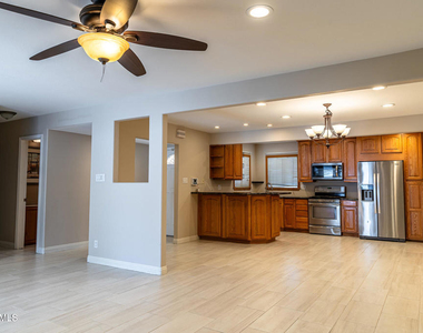 3590 Evans Drive - Photo Thumbnail 8