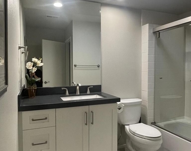 160 Desert Falls Circle - Photo Thumbnail 16