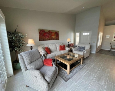 160 Desert Falls Circle - Photo Thumbnail 5