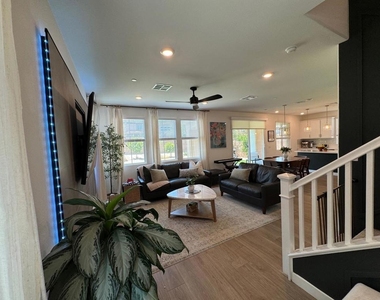 35403 Bains Avenue - Photo Thumbnail 6