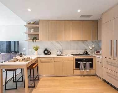 500 West 45th Street - Photo Thumbnail 1