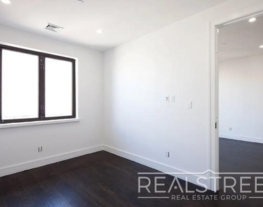 147 Rogers Avenue - Photo Thumbnail 1