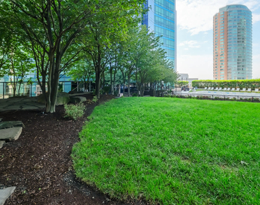 70 Greene Street - Photo Thumbnail 4
