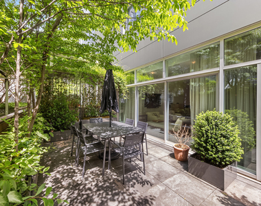 311 W Broadway - Photo Thumbnail 1