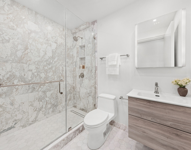 200 E 69th St - Photo Thumbnail 7