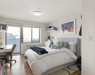 159 Bleecker St - Photo Thumbnail 2